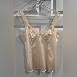 OLGA Vtg 70s Lace Trimmed Camisole Sz M Feminine Sexy Coquette Whimsy Chemise